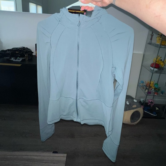 Lululemon Move With Ease Jacket
Mystic Green - Picture 8 of 11